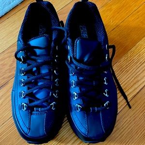 Sketchers premium shoes size 7